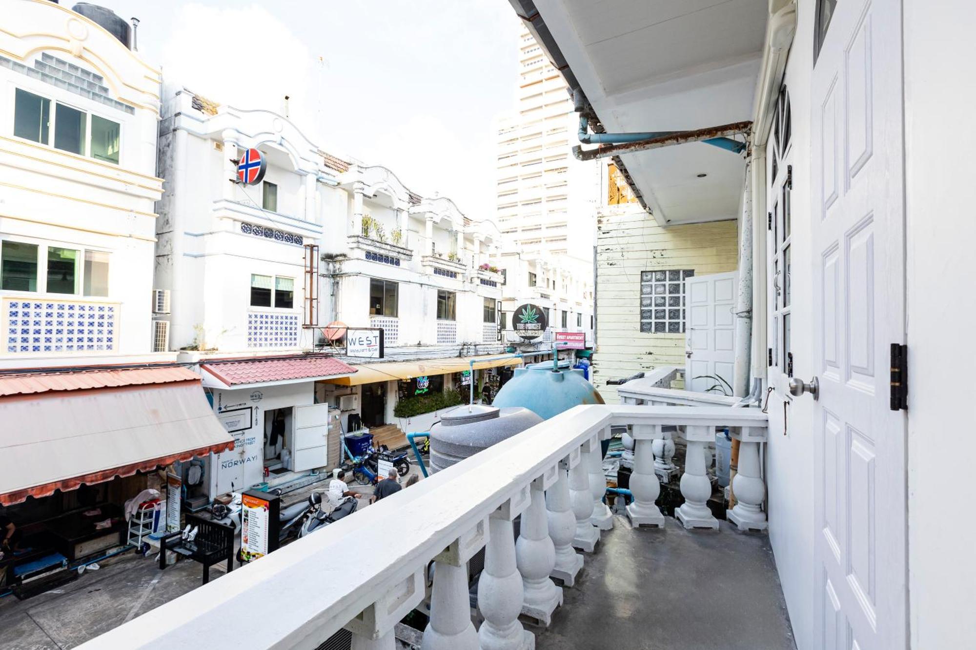 Sweett Lemon Hostel Patong Luaran gambar